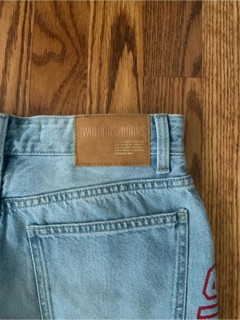 Bershka Light Wash Graphic Print Distressed Bermuda Denim Shorts 28 #0028